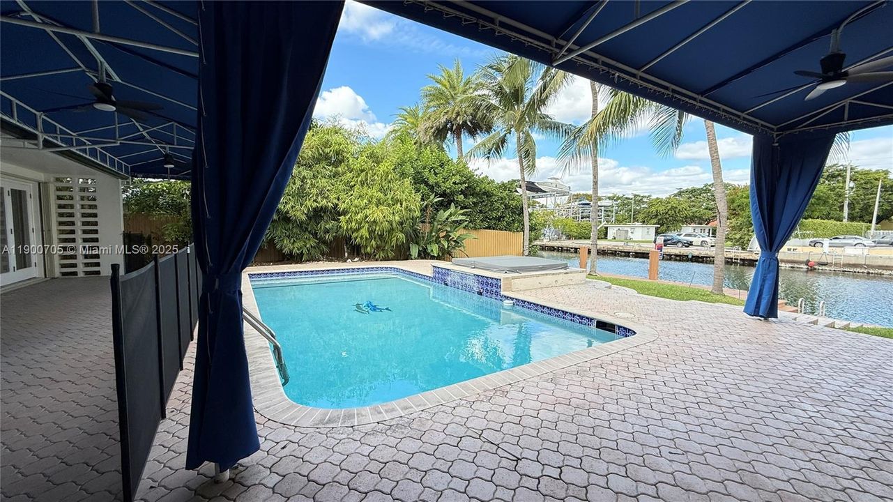 For Rent: $10,500 (4 beds, 3 baths, 2655 Square Feet)