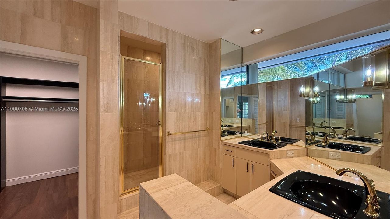 For Rent: $10,500 (4 beds, 3 baths, 2655 Square Feet)