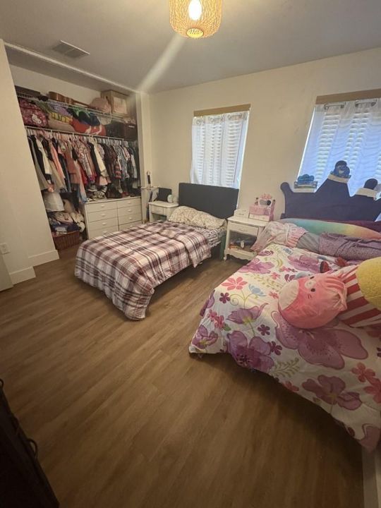 Photo 31
