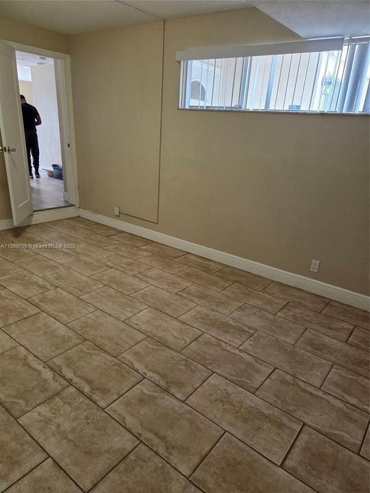 出租: $3,500 (4 贝兹, 2 浴室, 2203 平方英尺)