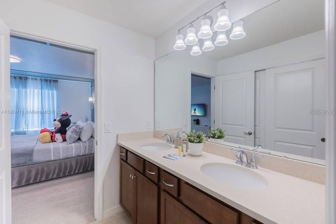 Recently Sold: $480,000 (5 beds, 4 baths, 0 Square Feet)