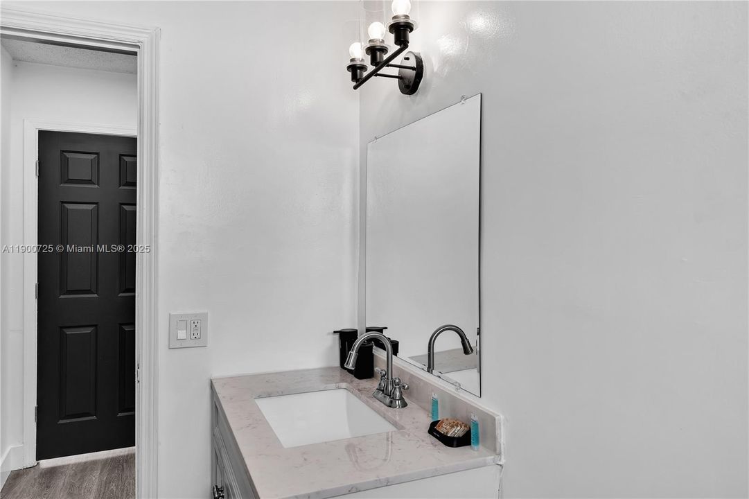 En Renta: $4,000 (3 camas, 2 baños, 1215 Pies cuadrados)