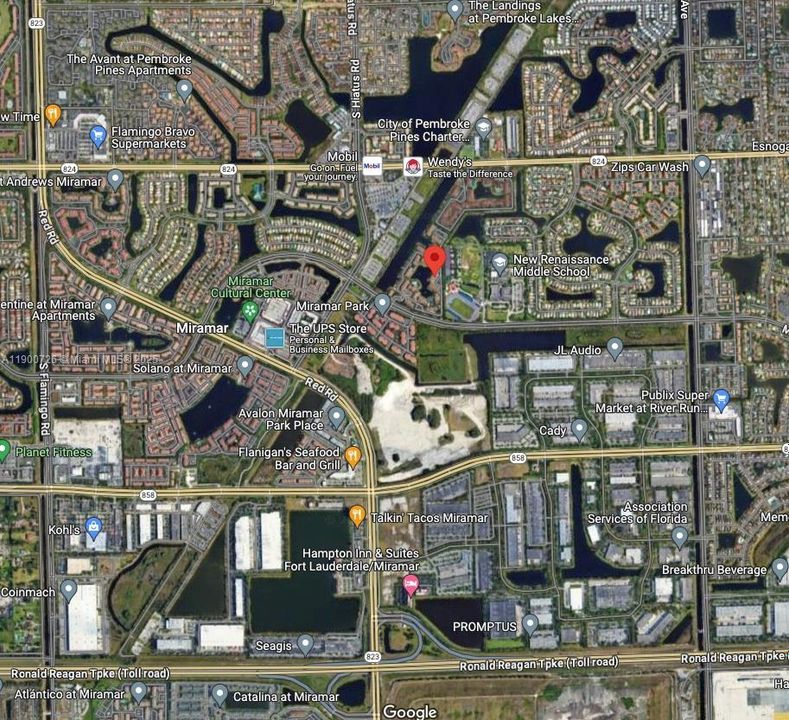 For Sale: $285,000 (2 beds, 2 baths, 916 Square Feet)