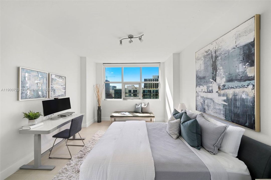 Под контрактом: $895,000 (2 спален, 2 ванн, 1263 Квадратных фут)