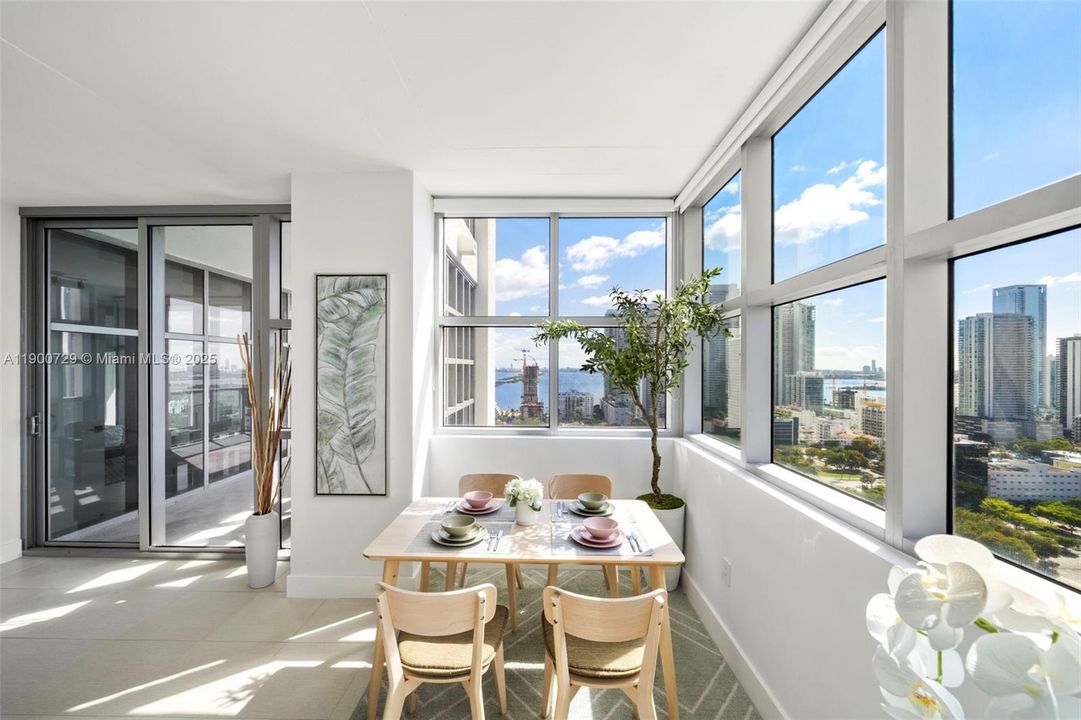 Под контрактом: $895,000 (2 спален, 2 ванн, 1263 Квадратных фут)