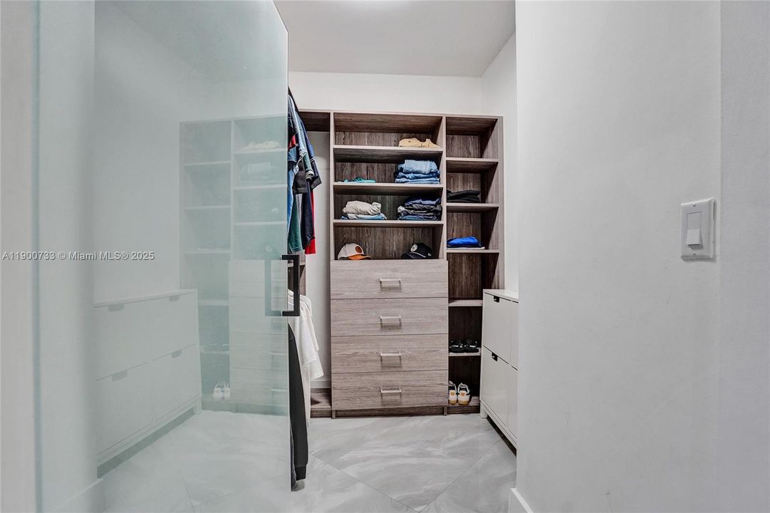 На продажу: $1,289,000 (2 спален, 2 ванн, 2154 Квадратных фут)