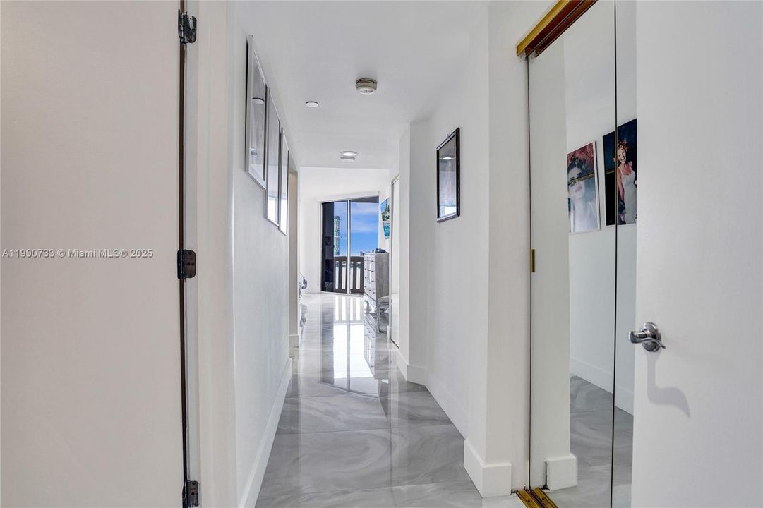 На продажу: $1,289,000 (2 спален, 2 ванн, 2154 Квадратных фут)