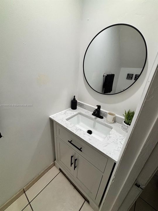 Recently Rented: $2,275 (2 beds, 1 baths, 1120 Square Feet)