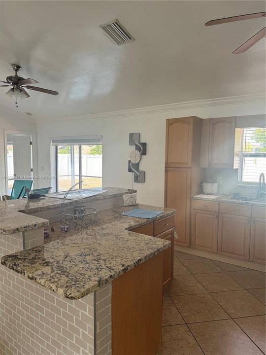 For Rent: $2,300 (3 beds, 2 baths, 0 Square Feet)