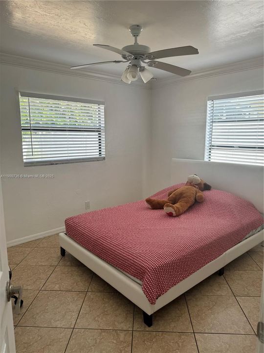 For Rent: $2,300 (3 beds, 2 baths, 0 Square Feet)