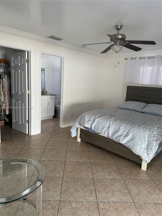 For Rent: $2,300 (3 beds, 2 baths, 0 Square Feet)