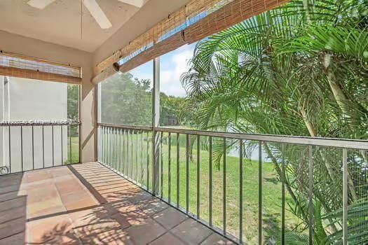 出租: $3,950 (3 贝兹, 2 浴室, 1443 平方英尺)