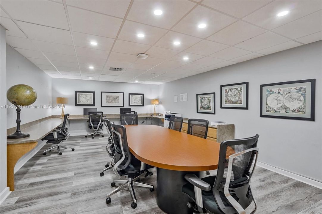 For Sale: $695,000 (2 beds, 2 baths, 1224 Square Feet)