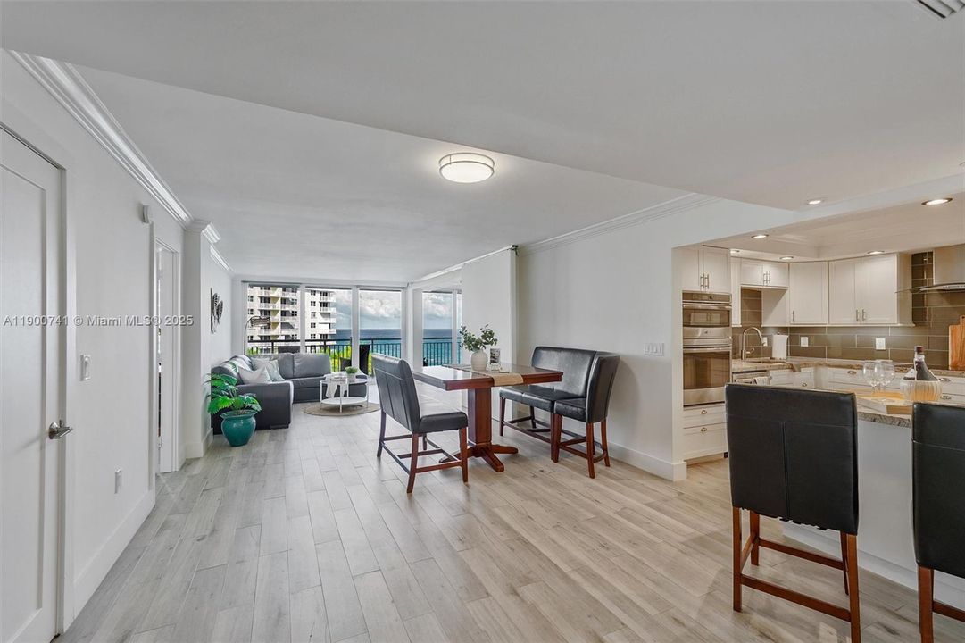 For Sale: $695,000 (2 beds, 2 baths, 1224 Square Feet)