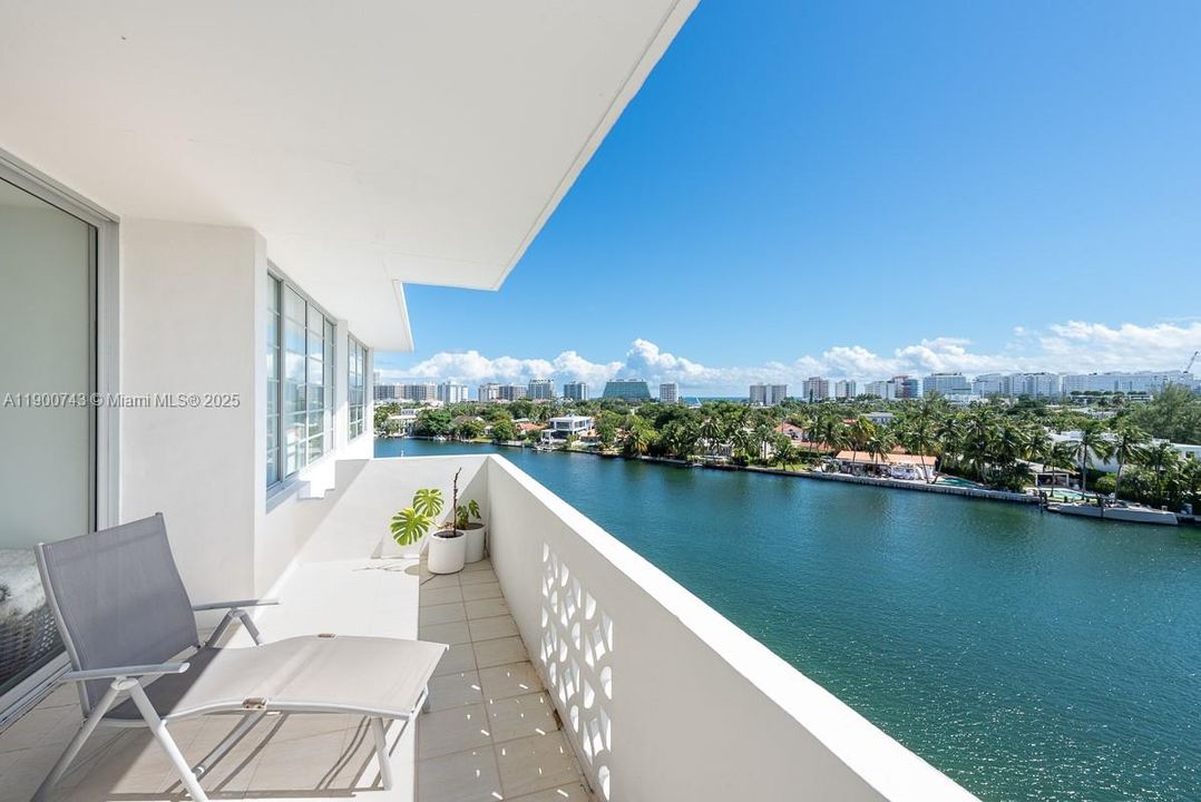 Recently Rented: $3,600 (2 beds, 2 baths, 1118 Square Feet)