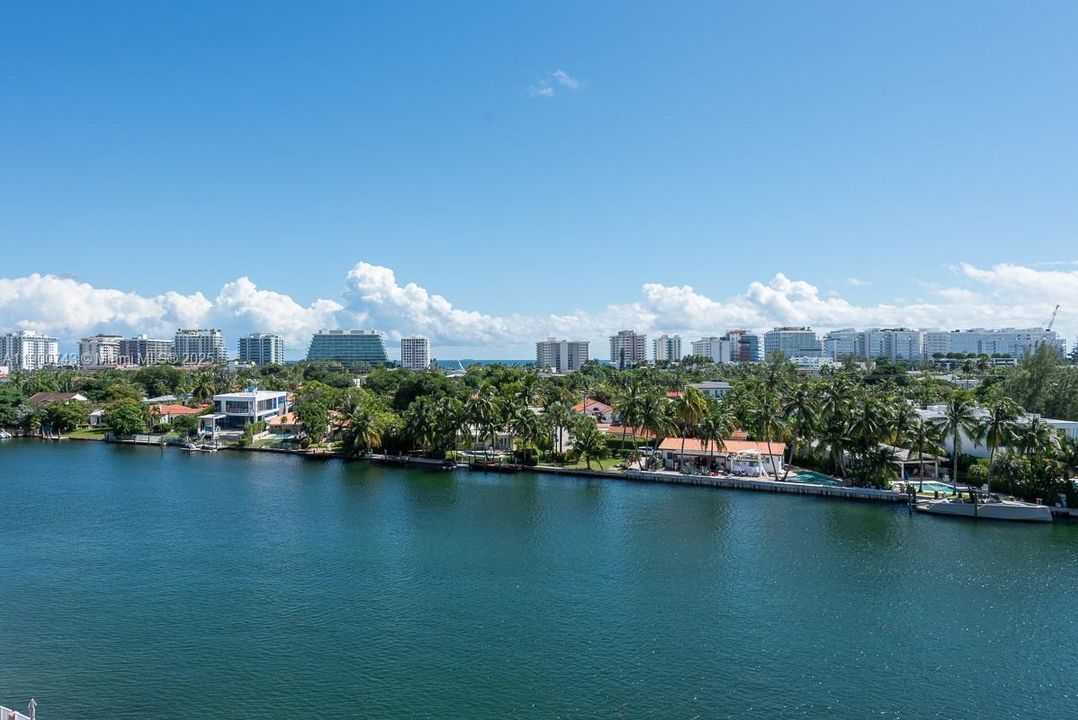 Recently Rented: $3,600 (2 beds, 2 baths, 1118 Square Feet)