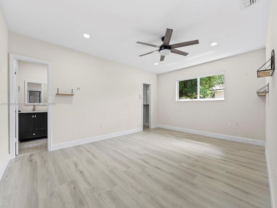 Active With Contract: $5,000 (4 beds, 2 baths, 2024 Square Feet)