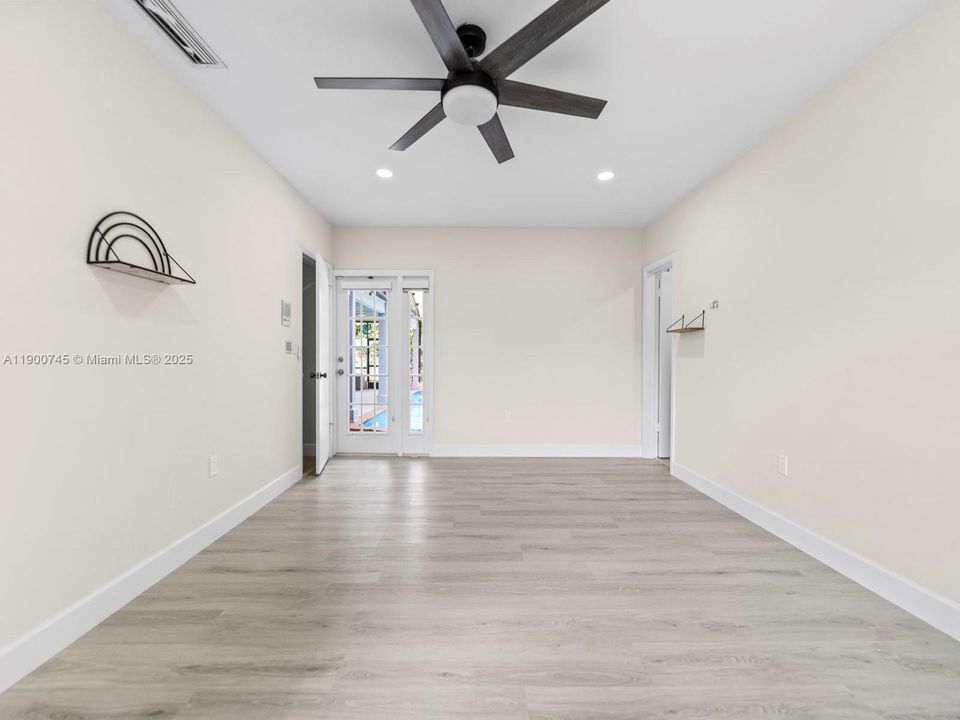 Active With Contract: $5,000 (4 beds, 2 baths, 2024 Square Feet)