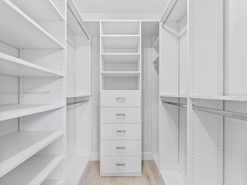 Active With Contract: $5,000 (4 beds, 2 baths, 2024 Square Feet)