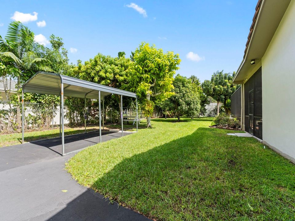 Active With Contract: $5,000 (4 beds, 2 baths, 2024 Square Feet)
