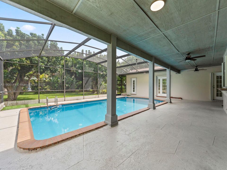 Active With Contract: $5,000 (4 beds, 2 baths, 2024 Square Feet)