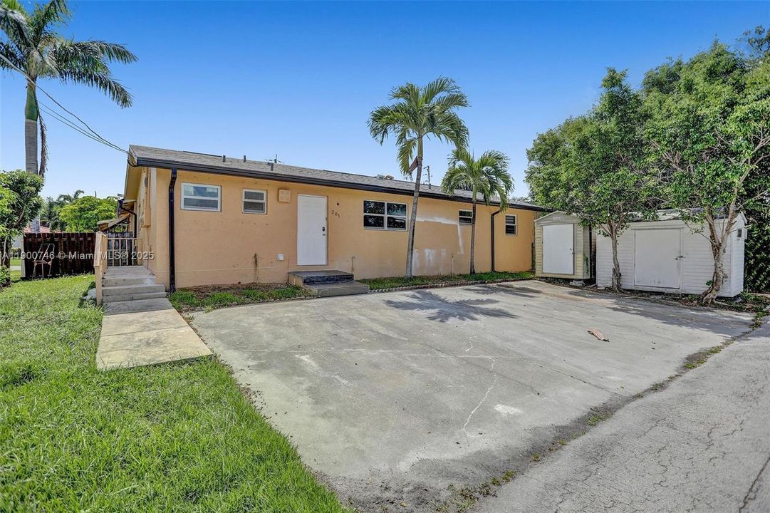 Active With Contract: $780,000 (0 beds, 0 baths, 2401 Square Feet)