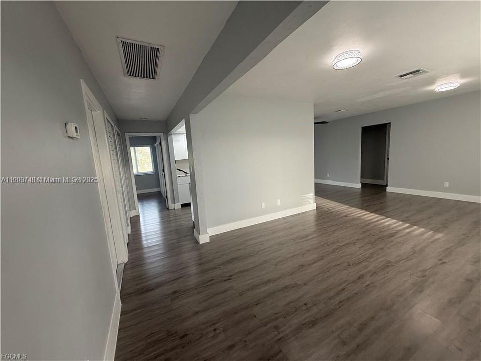 待售: $395,000 (3 贝兹, 2 浴室, 0 平方英尺)