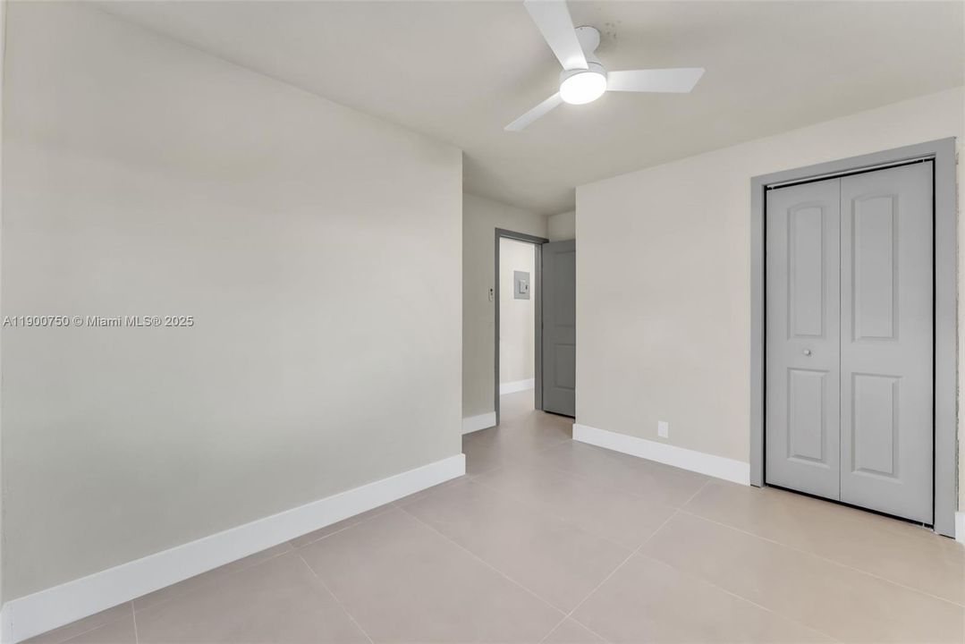 待售: $449,000 (4 贝兹, 2 浴室, 0 平方英尺)