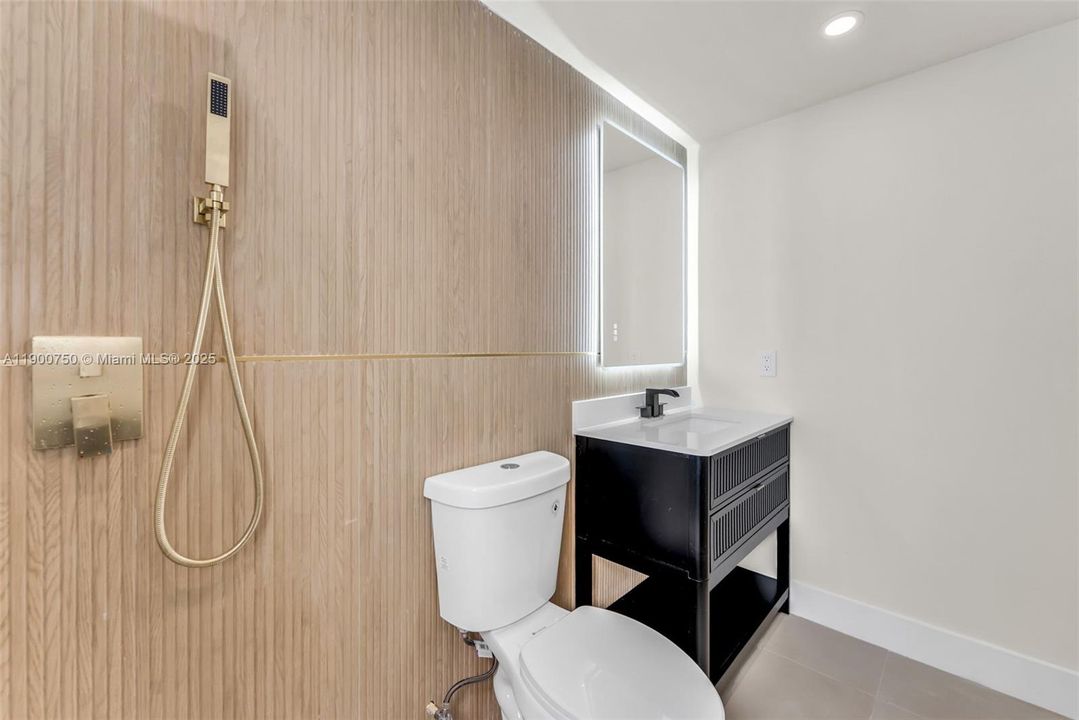 待售: $449,000 (4 贝兹, 2 浴室, 0 平方英尺)