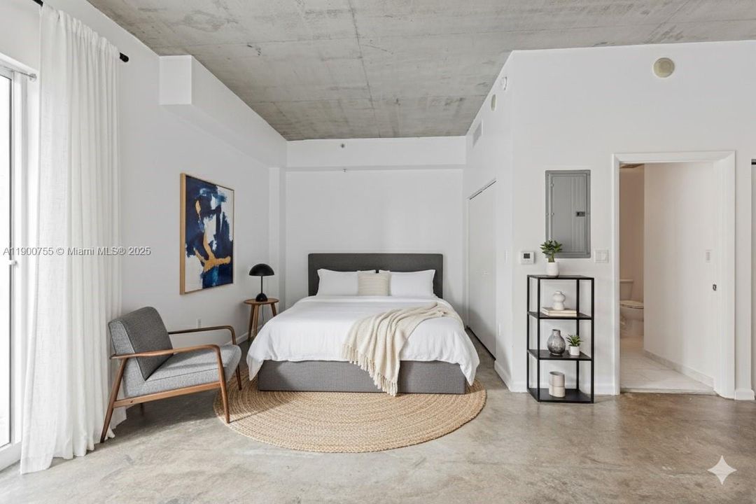 Bedroom, Digitally staged