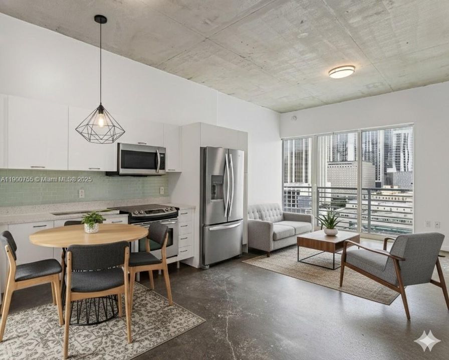 Open floor plan, Digitally Staged