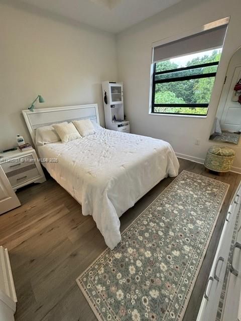 For Rent: $2,490 (3 beds, 3 baths, 1328 Square Feet)