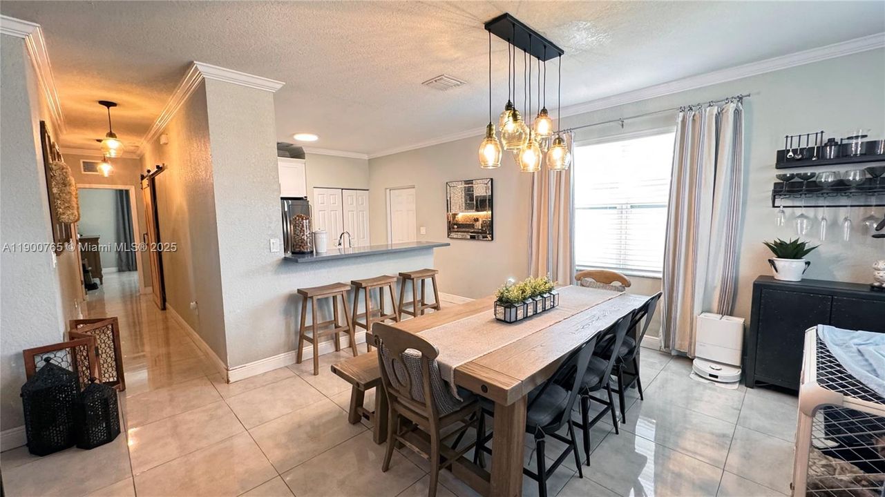 待售: $550,000 (3 贝兹, 2 浴室, 1500 平方英尺)