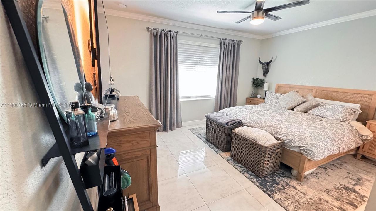 待售: $550,000 (3 贝兹, 2 浴室, 1500 平方英尺)