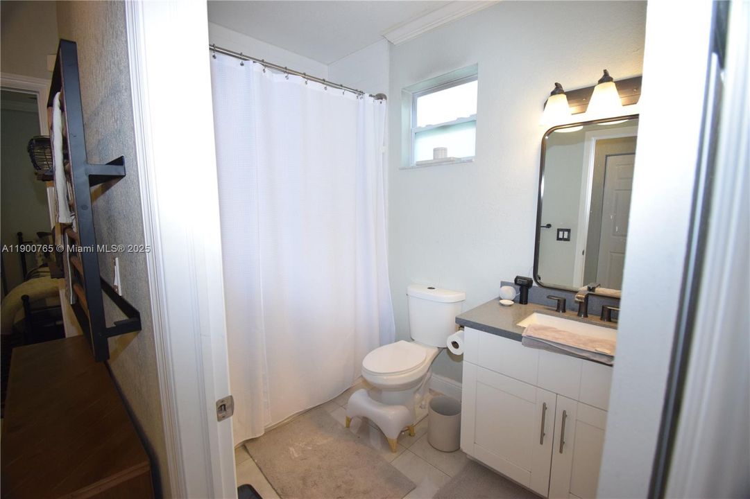 待售: $550,000 (3 贝兹, 2 浴室, 1500 平方英尺)