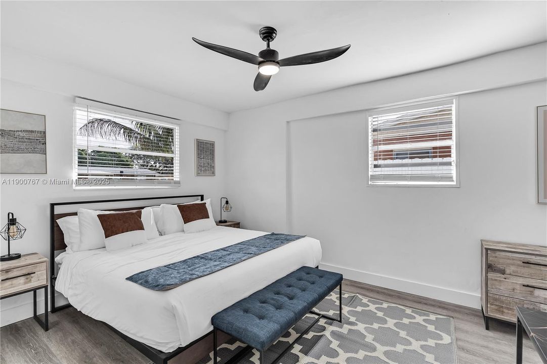 For Sale: $630,000 (3 beds, 2 baths, 1215 Square Feet)