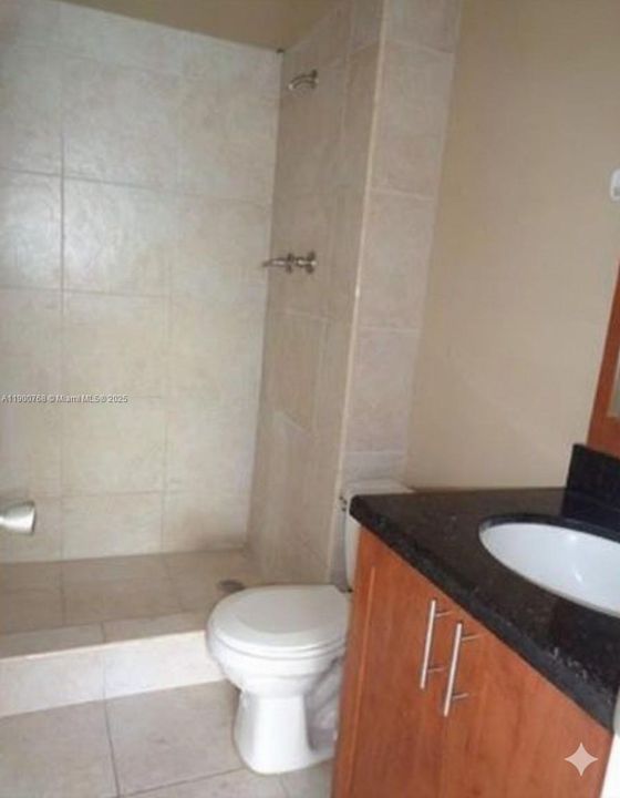 For Sale: $160,000 (2 beds, 2 baths, 1036 Square Feet)