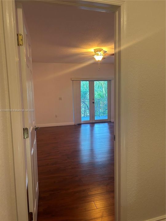 出租: $5,500 (3 贝兹, 2 浴室, 2023 平方英尺)