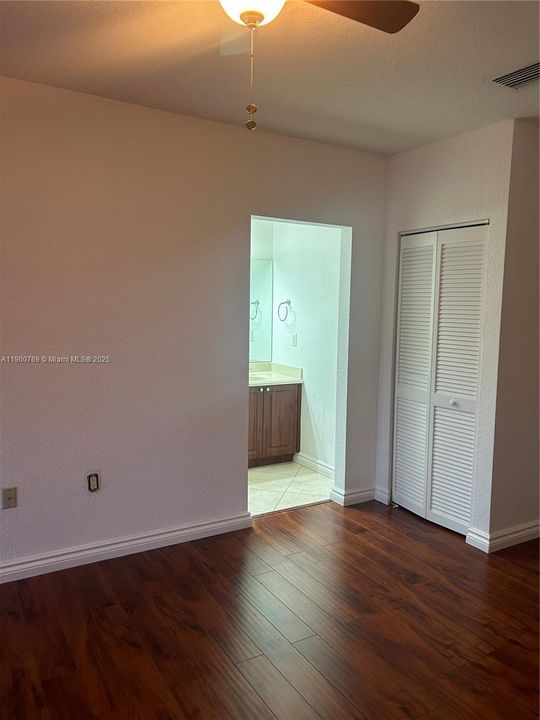 出租: $5,500 (3 贝兹, 2 浴室, 2023 平方英尺)