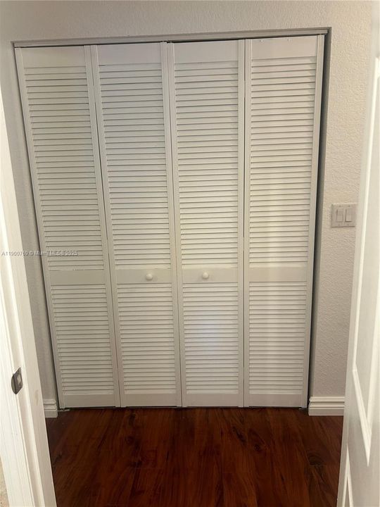 出租: $5,500 (3 贝兹, 2 浴室, 2023 平方英尺)