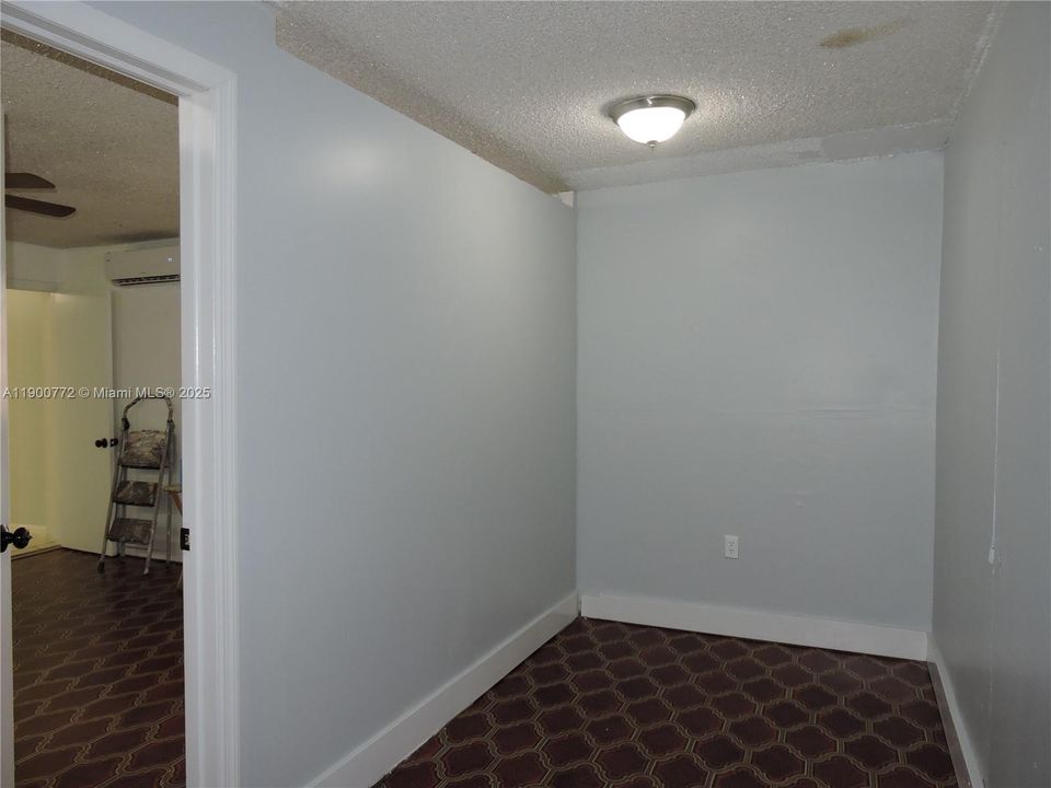 Recently Rented: $1,500 (1 beds, 14 baths, 700 Square Feet)