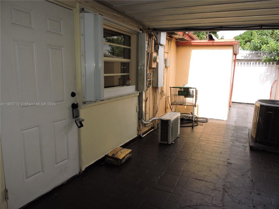 Recently Rented: $1,500 (1 beds, 14 baths, 700 Square Feet)