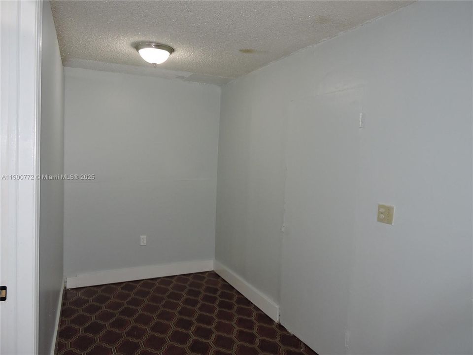 Recently Rented: $1,500 (1 beds, 14 baths, 700 Square Feet)