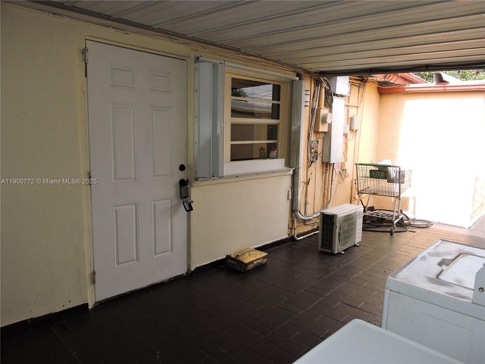 Recently Rented: $1,500 (1 beds, 14 baths, 700 Square Feet)