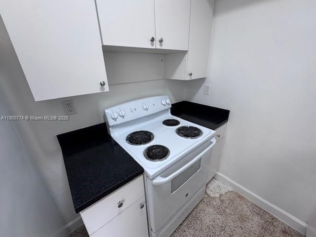 Active With Contract: $2,100 (1 beds, 1 baths, 575 Square Feet)