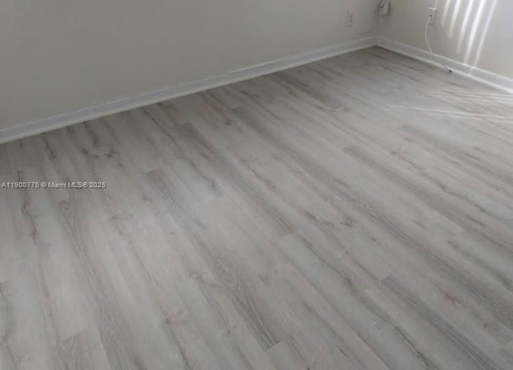 For Sale: $290,000 (2 beds, 2 baths, 1132 Square Feet)