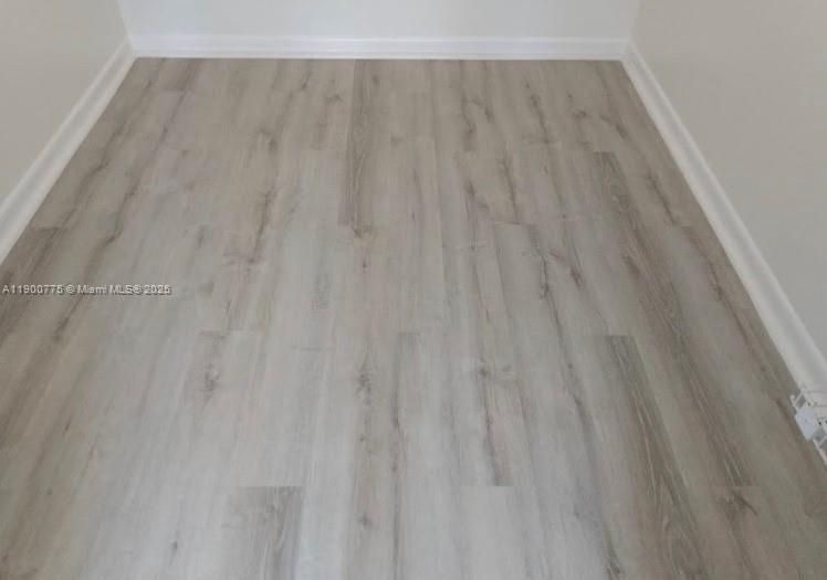 For Sale: $290,000 (2 beds, 2 baths, 1132 Square Feet)