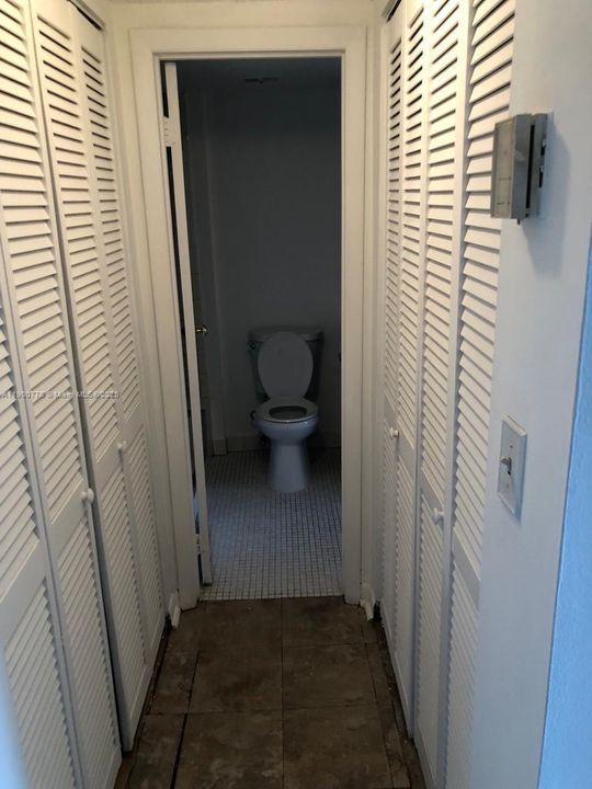 For Sale: $168,500 (1 beds, 1 baths, 658 Square Feet)