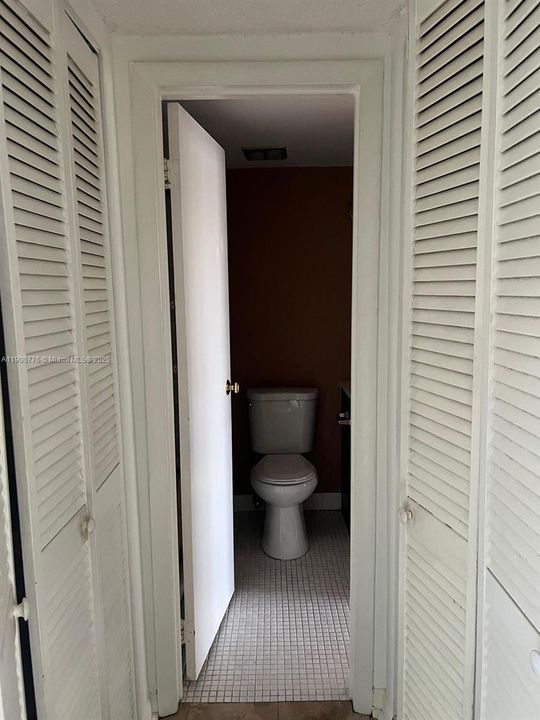 For Sale: $168,500 (1 beds, 1 baths, 658 Square Feet)