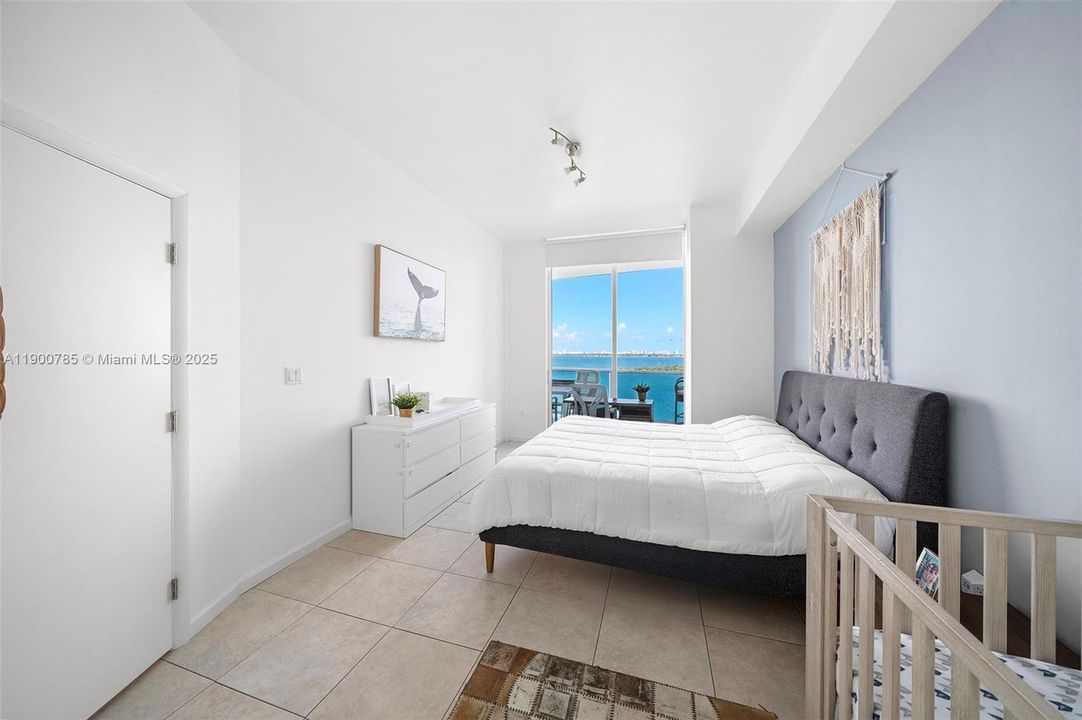 For Rent: $3,850 (1 beds, 1 baths, 850 Square Feet)